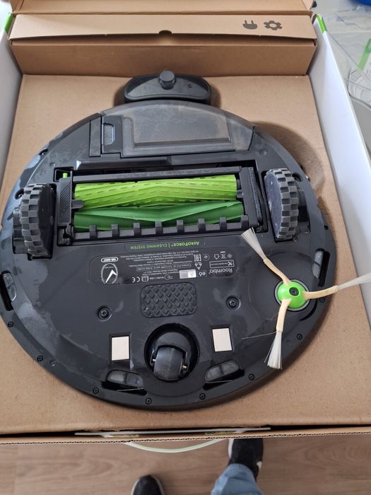 iRobot Roomba E6