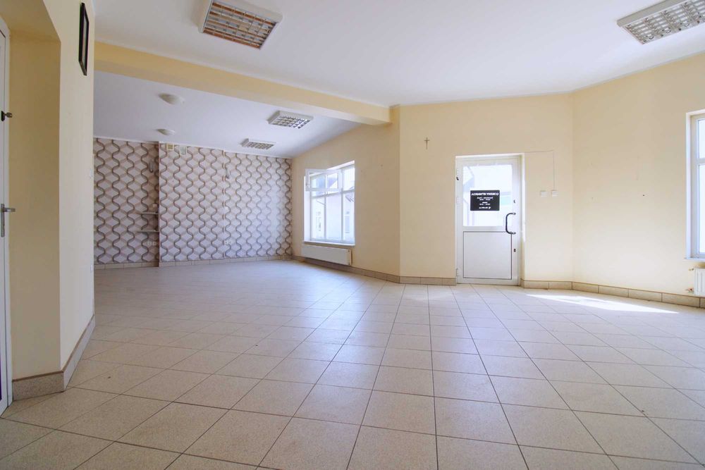 Dom 200m2 z lokalem- nad jeziorem Mazury