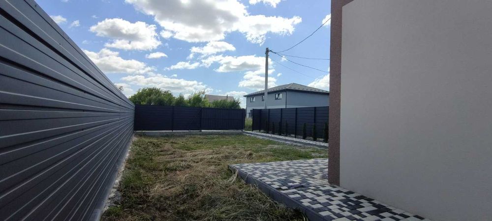 ТАУНХАУС двоповерховий р-н Морське, вул. Євгена Коновальця,33