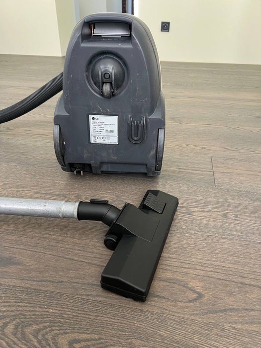 Пилосос lg