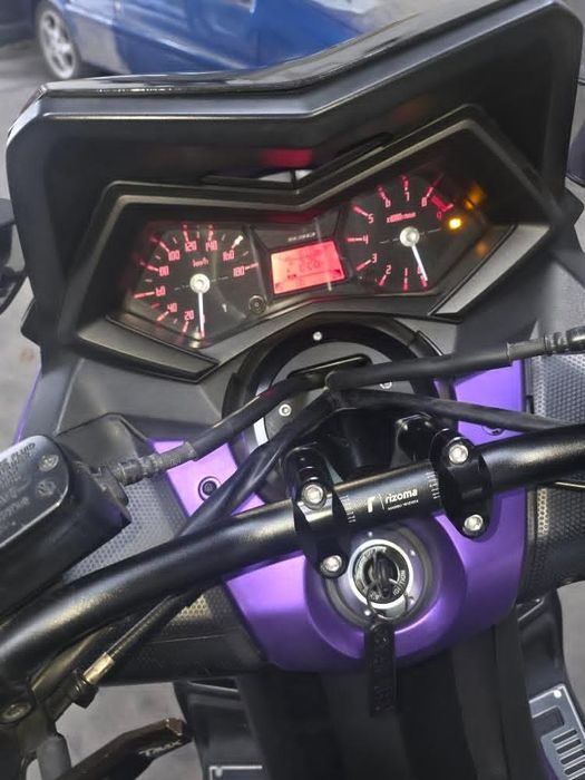 T-max 2014 com 40 000km