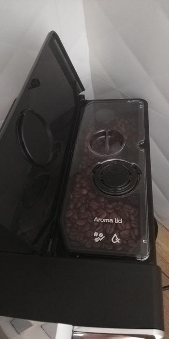 Ekspres Phillips 5364 seria 5000 Titanium