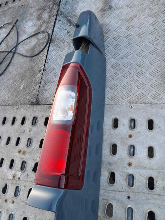 Renault Trafic Lampa Tylna Lewa Prawa Kompletna