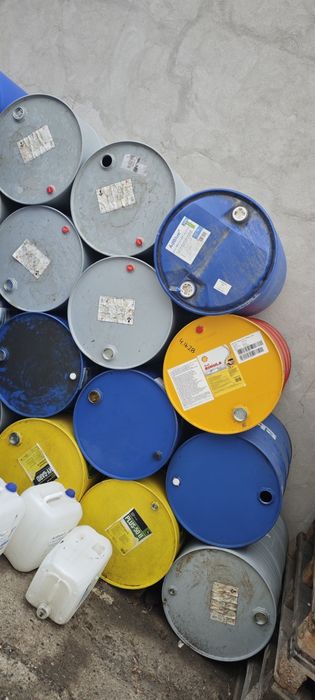 Beczki metalowe 200 l.