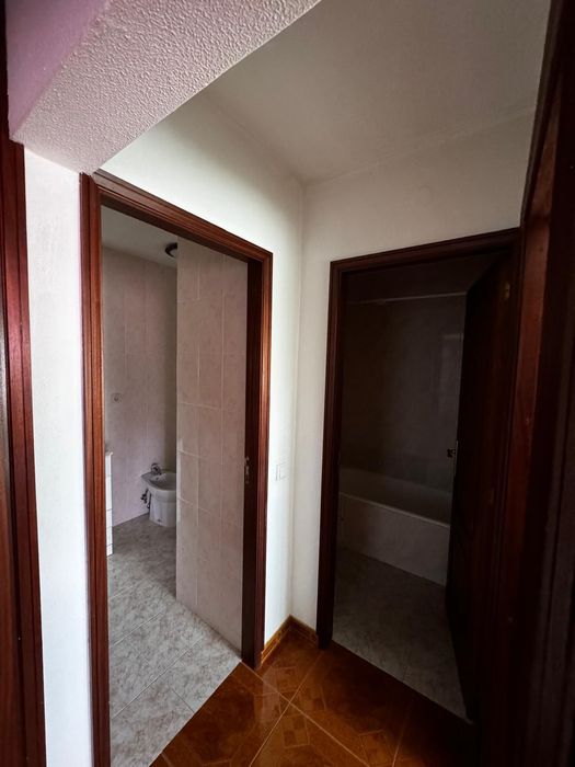 Quarto individual para arrendar em Espinho