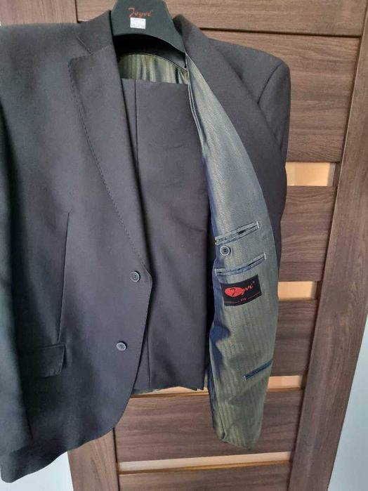 Sprzedam garnitur męski