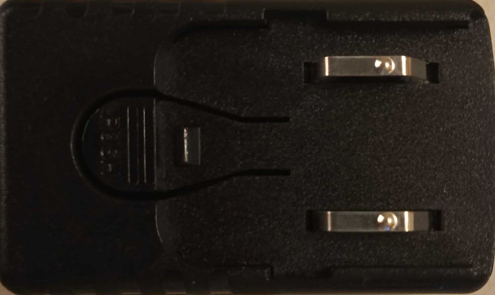 Zasilacz impulsowy USB 5V 2A (10W) – 3 wymienne wtyczki EU / US / UK