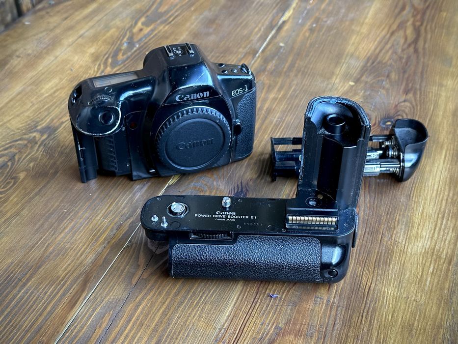 Canon EOS-1 Power Booster