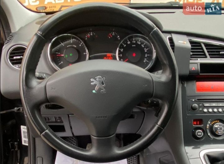 Продаж Пежо 3008 1.6 дизель