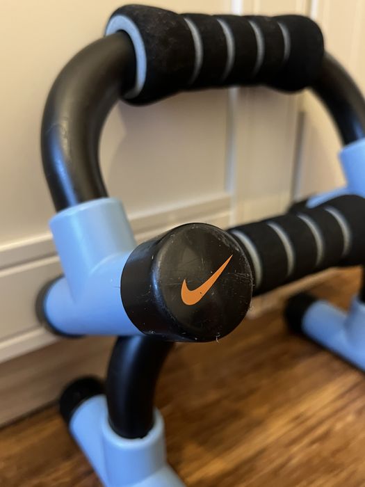 Uchwyty do pompek Nike