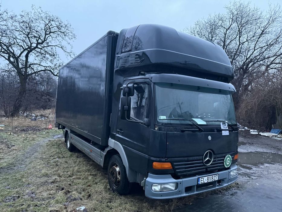 Mercedes atego kontener z windą