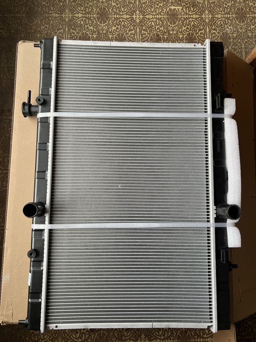 Радіатор Xtrail T32 , радіатор Rogue , Xtrail з 14 р.в. механічна кпп