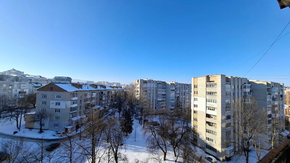 3 Кімнатна Квартира Напроти Ринку  Сільпо