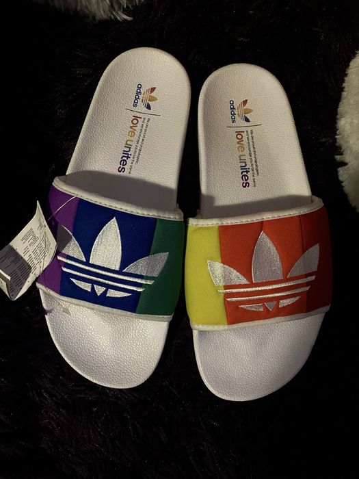 Шлльопанці adidas нові