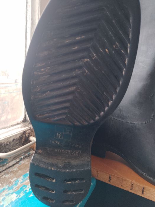 Продам мужские резиновые сапоги