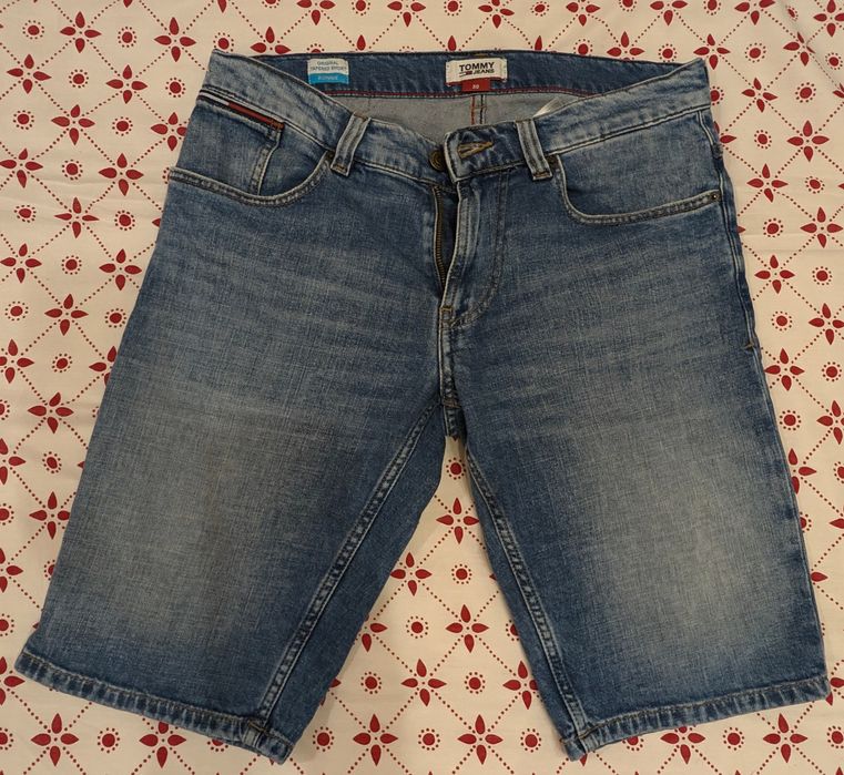 Spodnie jeansowe krótkie Tommy Jeans