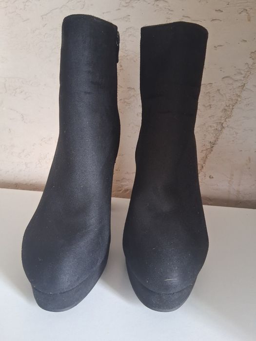 Botki wysokie jesienno zimowe