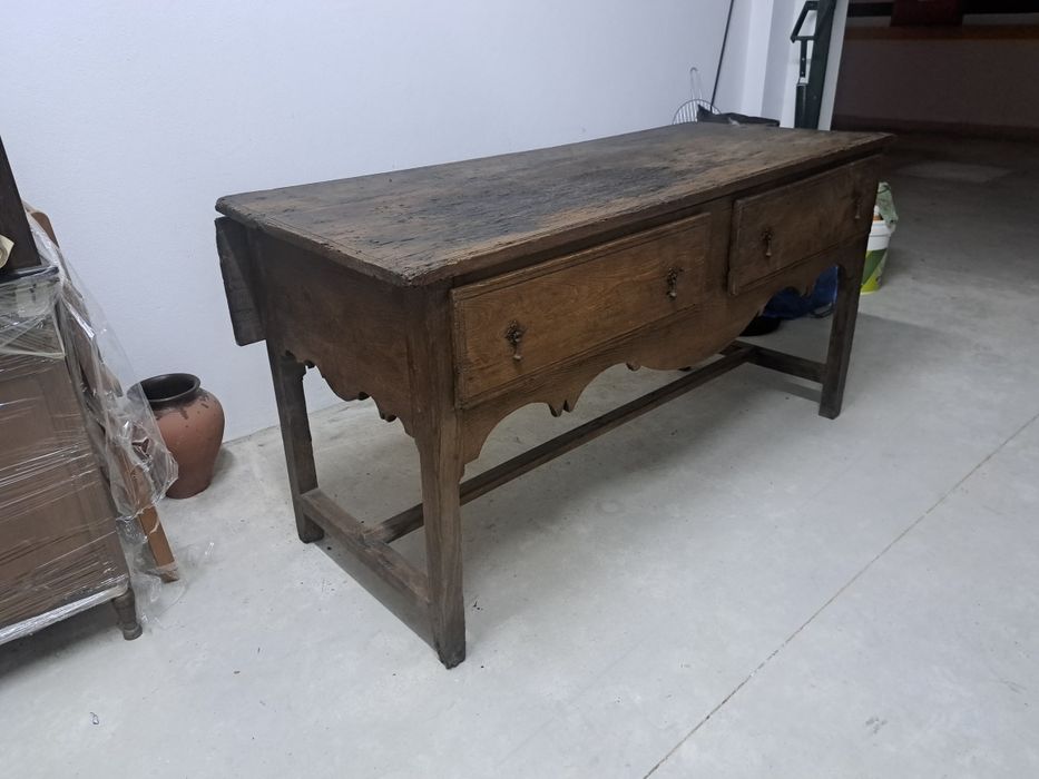 Mesa / bancada de encosto rústica