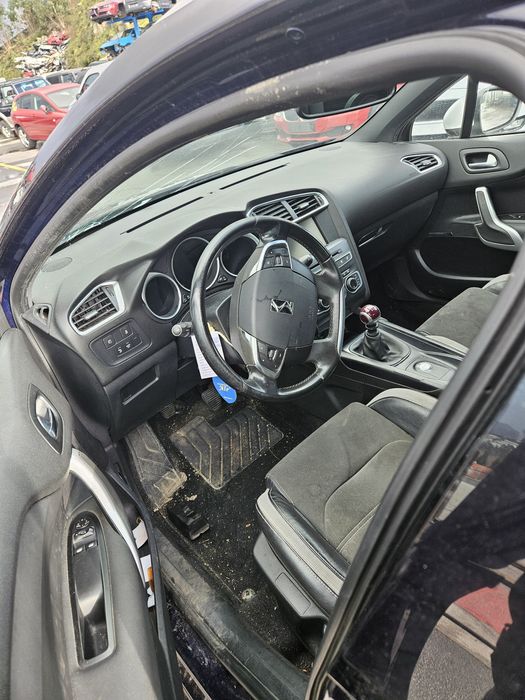 Citroën DS4 1.2 THP 130CV de 2016 para peças