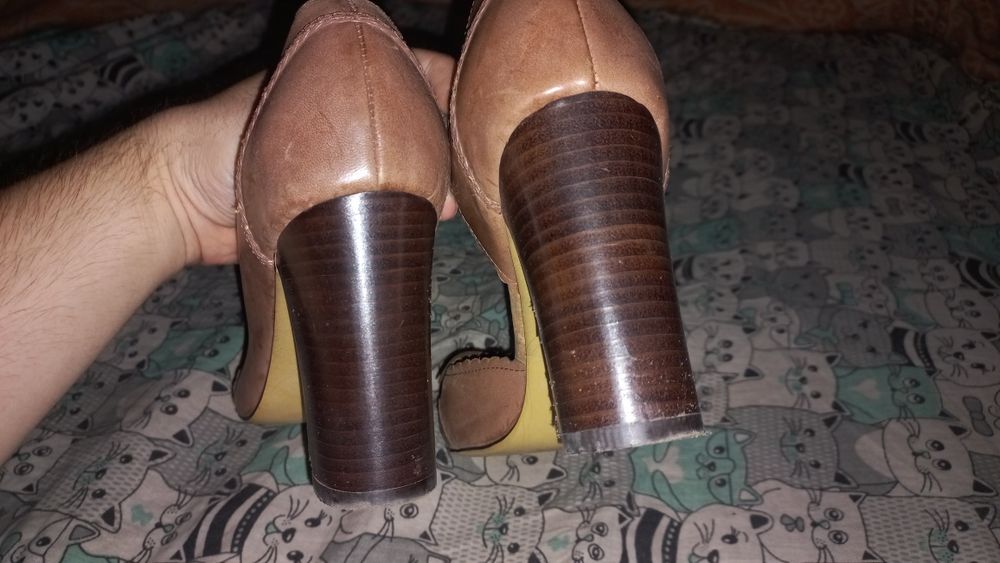 Туфли на каблуках Braska, кожа