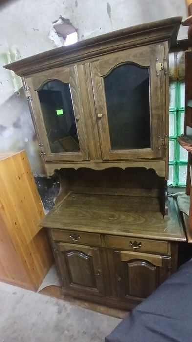 Kredens 2 częściowy