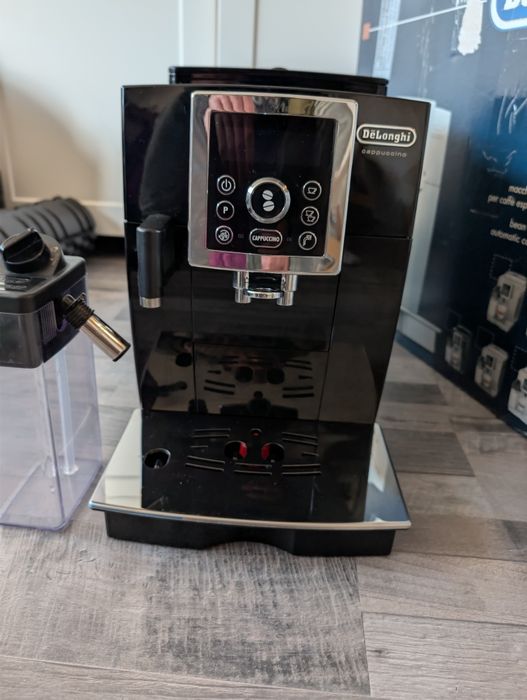 DeLonghi Cappuccino Ecam 23.460.b