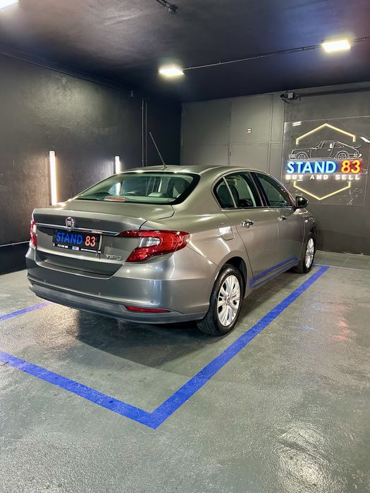 Fiat Tipo Lounge 1.4 Sedan