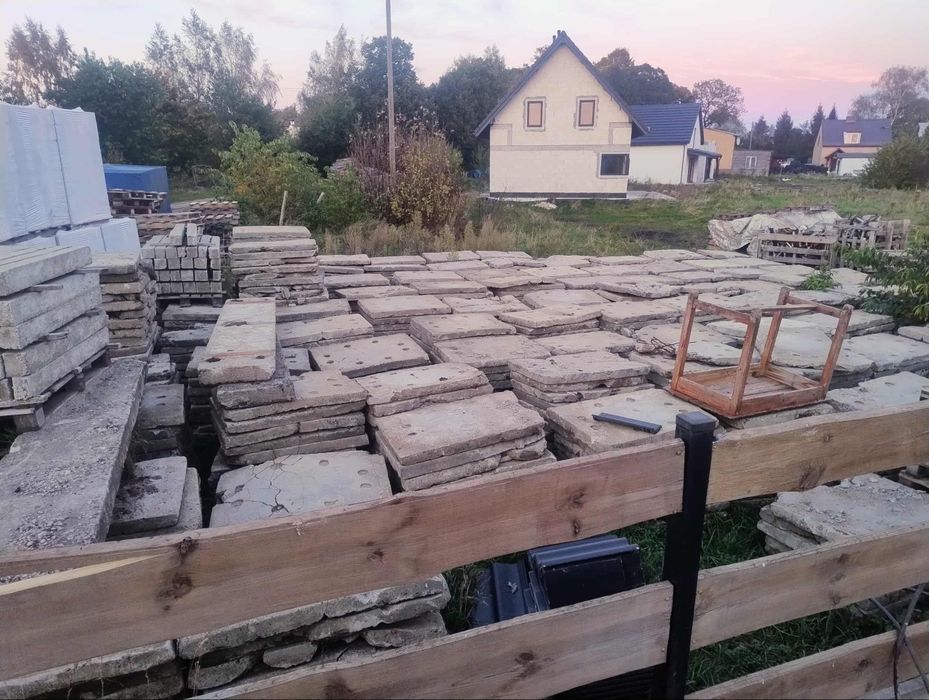 Sprzedam płyty betonowe 700 szt.