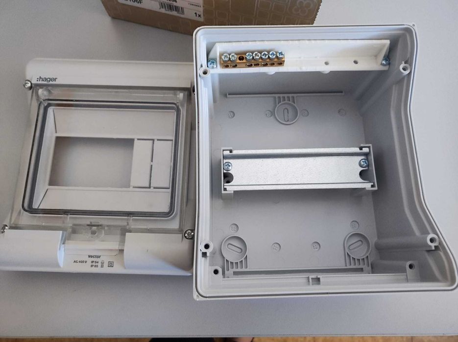 Hager Vector estanque IP55 VE106F