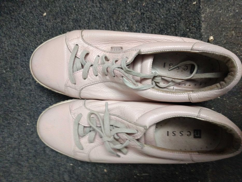 Buty damskie Nessi
