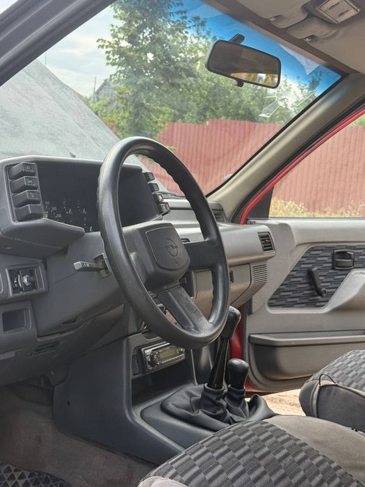 Продам Opel Frontera!В Харькове!!!