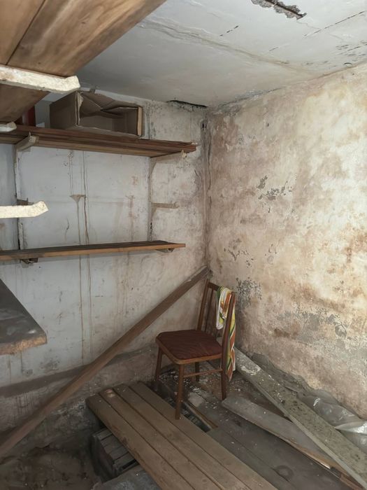 Продаю гараж (без торга)