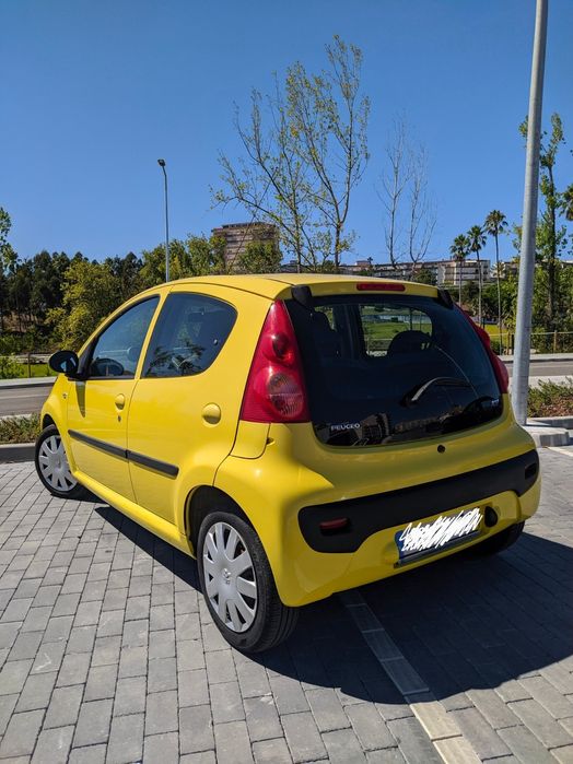 Peugeot 107 – 188.000 km – Económico e ideal para cidade