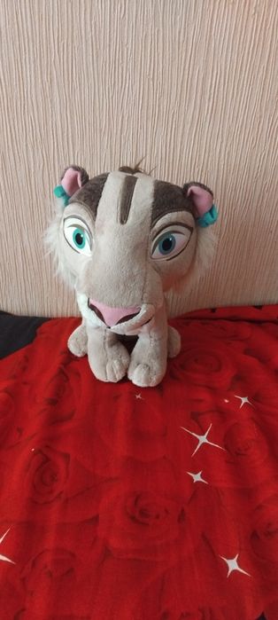 Maskotka Shira z Epoki Lodowcowej