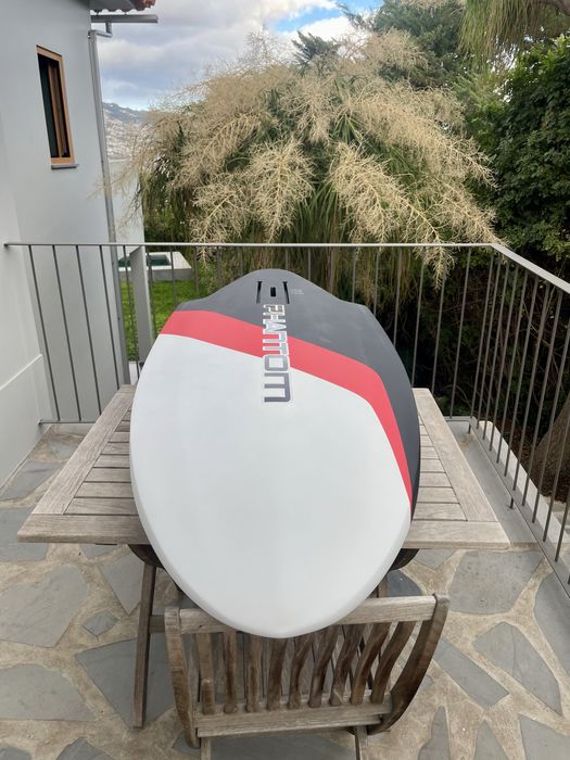 Prancha Phantom mid lenght FoilDrive Parawing Downwind