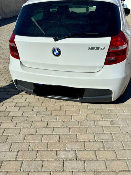 BMW Série 1 123d | 2009 | KIT M | Excelente oportunidade
