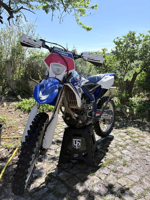 Yzf 250 matriculada