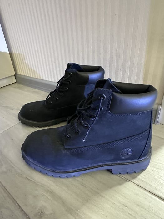 Жіночі чорні тімберленди 40 розміру