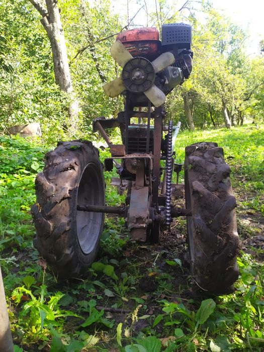 Мотоблок саморобний бензиновий 207 куб.7 к.с.