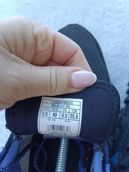 Мужские кроссовки Brooks Gore-tex р40