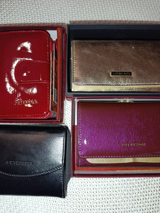 Жіночі шкіряні гаманці