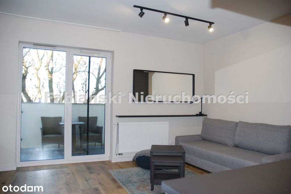 Kawalerka z balkonem, nowoczesna, wyposażona