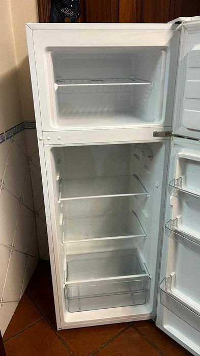 Frigorífico fiável em bom estado TEKA 210 Litros