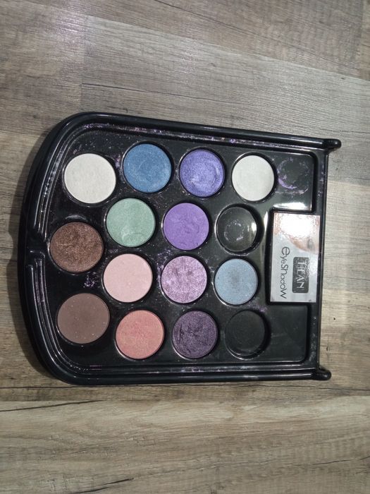 Paleta cieni Hean 13 cieni