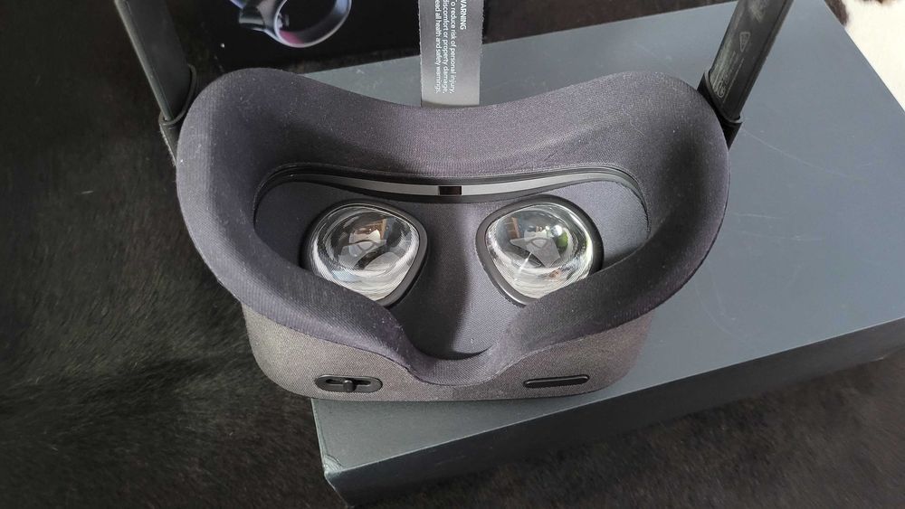 VR гарнитура шлем виртуальной реальности META Oculus Quest