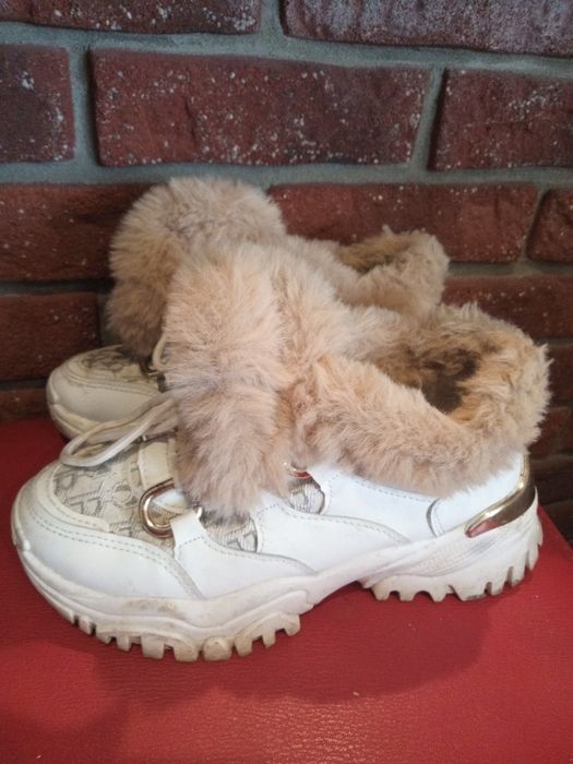 Buty ocieplane z puszkiem