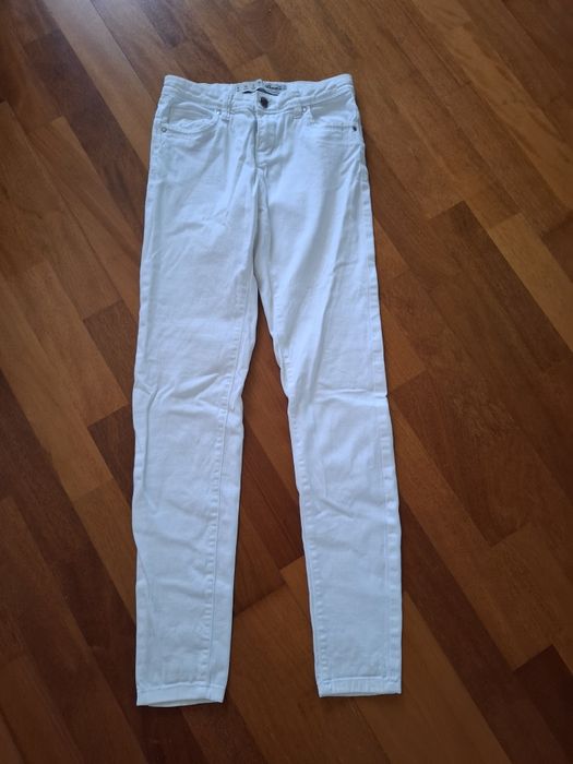 Spodnie białe damskie