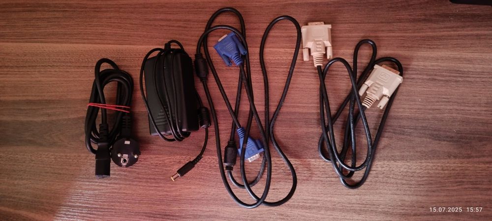 Продам монітор для ПК LG flatron E2260T-PN