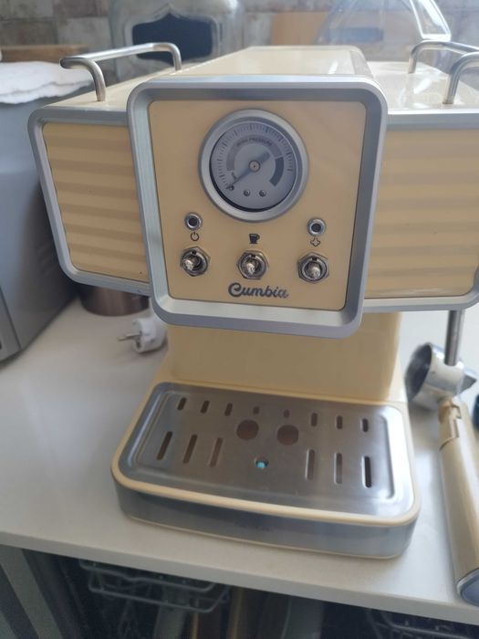 Maquina café cecotec como nova