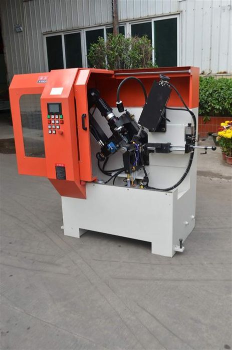 Автоматичний заточувач для циркулярних пил WINTER SAWMAX 600 ECO